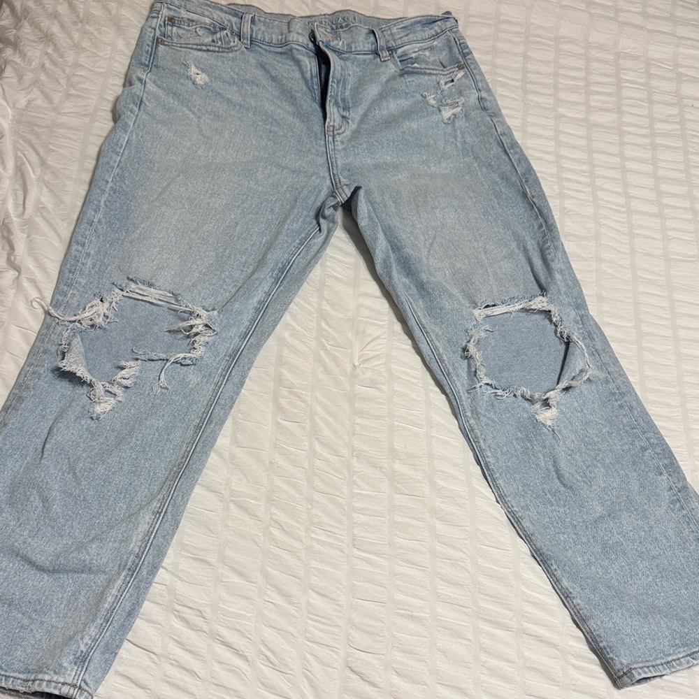 American Eagle Outfitters Light Blue Distressed Jeans